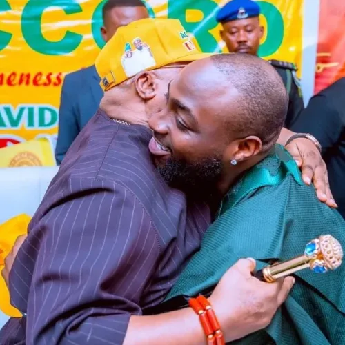 I know who I be, Adeleke references Davido’s ‘Oriadé’ tracks in campaign