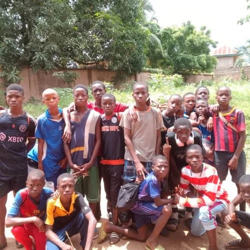 Super Eagles’ star imparts football skills to football academy players