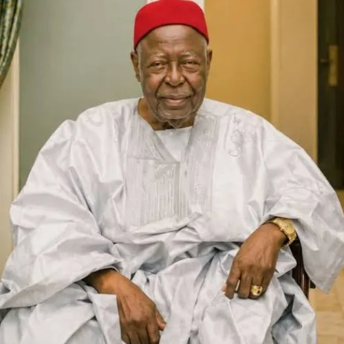 Sokoto City Boys Director Ma’sud condoles Sultan over demise of Alhaji Abubakar