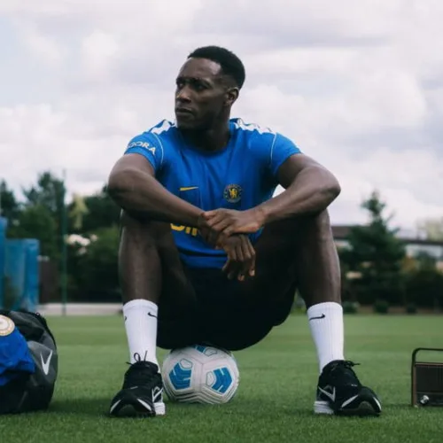 Chelsea complete Danny Welbeck signing from Brighton