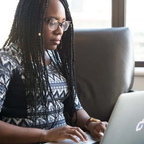 How Online Betting Platforms Are Built Around Everyday Players