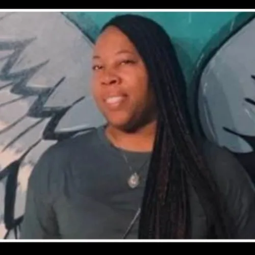 Driver Fled After Killing US Postal Worker Churone Walls in a Hit and Run Near 79th and Western in Ashburn