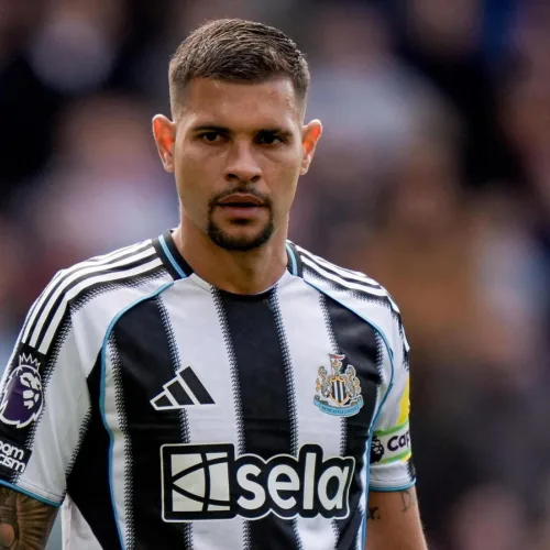 Arsenal step up bid to sign Newcastle’s Guimaraes