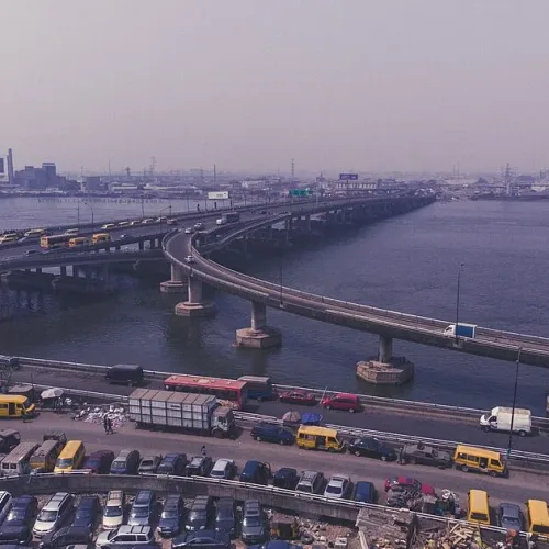 VIDEO: Woman rescued after jumping into Lagos lagoon