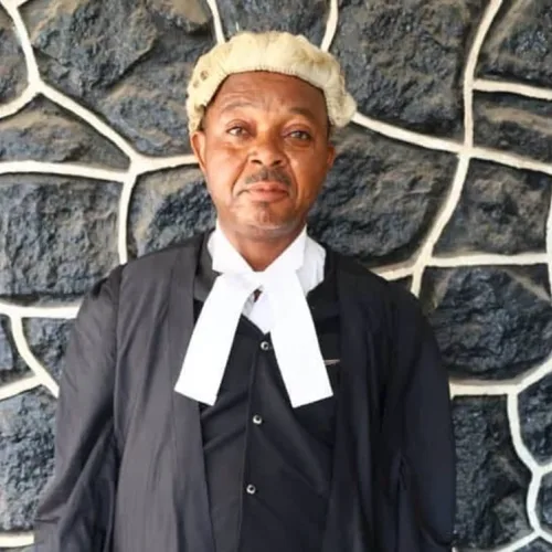 EFCC: How ‘fake lawyer’ charged client N7.5m, paid qualified lawyer N1.5m to handle case in Lagos 