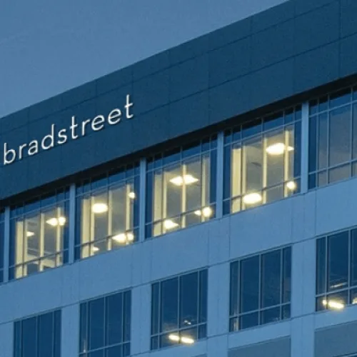 Dun &amp; Bradstreet upgrades vendor platform with AI, compliance tools