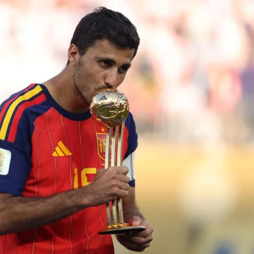 Barcelona close in on Rodri after midfielder rejects Real Madrid