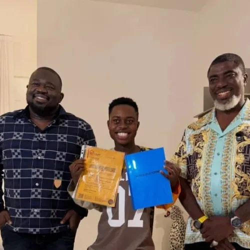 VIDEO: Businessman Ochacho hands over N400m house documents to Peller