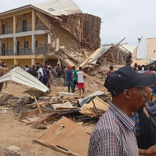 16 Trapped, Three Rescue Unconscious As Building Collapses In Kano
