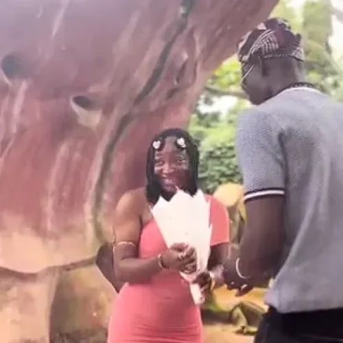 VIDEO: Man proposes to girlfriend at Osun-Osogbo Festival where they first met