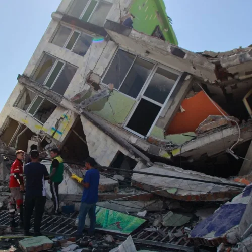 Colombia declares state of emergency after deadly earthquakes