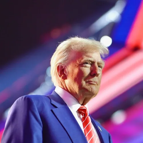 Trump admits to secret plane swap over Iranian threat