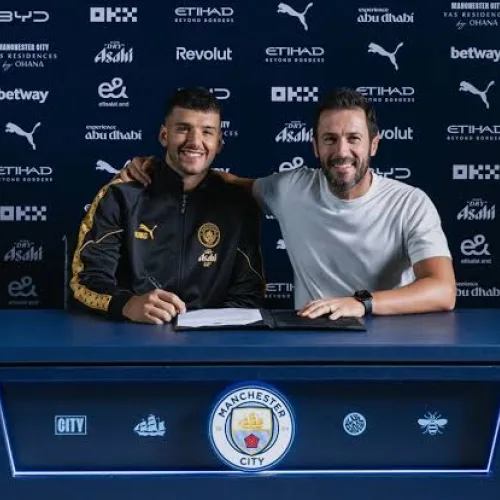Man City sign Argentina goalkeeper Rulli from Marseille