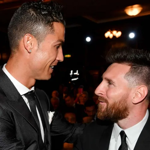 Ronaldo sends heartfelt message to Messi after father’s death