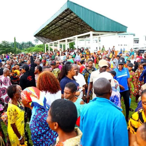 ITU Stakeholders Hail Gov. Eno’s Generosity As 7000 Indigents Get Free Food Items
