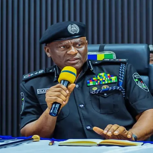 Gunman arrest deepens Osun election tension as Speaker, APC candidate clash [VIDEO]