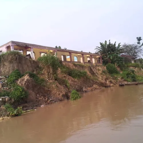 Angry Ekole River: Bayelsa community fights for survival as erosion swallows homes