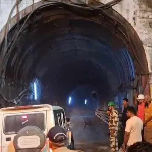 Seven workers killed, 19 rescued in India tunnel accident