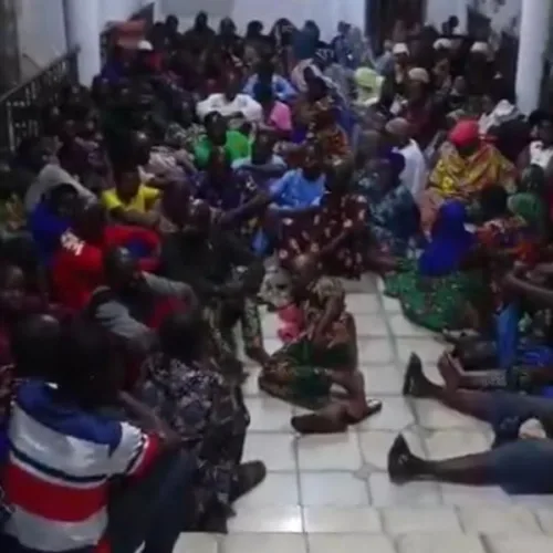 Osun decides: Video of imported Accord voters arrested with new PVCs in Ede released