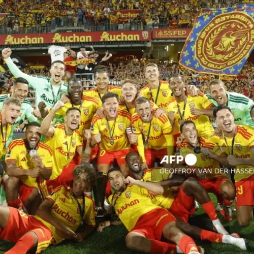 10-man Lens beat PSG 1-0 to win French Champions’ trophy