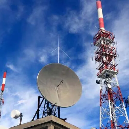 FG to deploy 3,700 telecom towers from October to connect 20m Nigerians