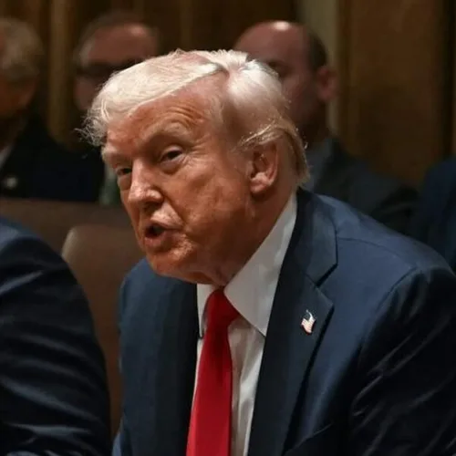 Trump threatens to bomb Oman over Strait of Hormuz