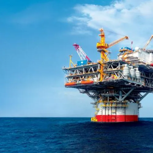 Chevron strikes major oil, gas condensate discovery offshore Angola