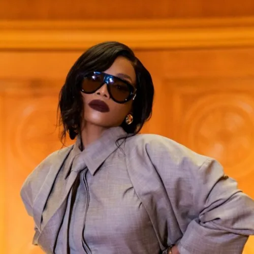 Bonang Matheba Takes on Afro Dandyism in Oversized Grey Tailoring at the 2026 SAMAs