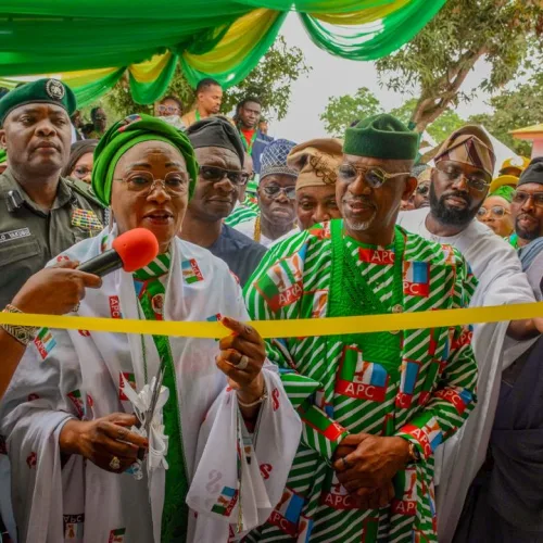 Oluremi Tinubu flags off National Community Food Bank, commissions PMB Estate in Ogun