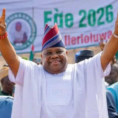 Gunmen Attack Adeleke’s Convoy After Ataoja Palace Visit, Trigger Panic in Osogbo
