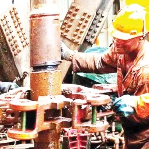 Oil output surges as losses via pipelines fall