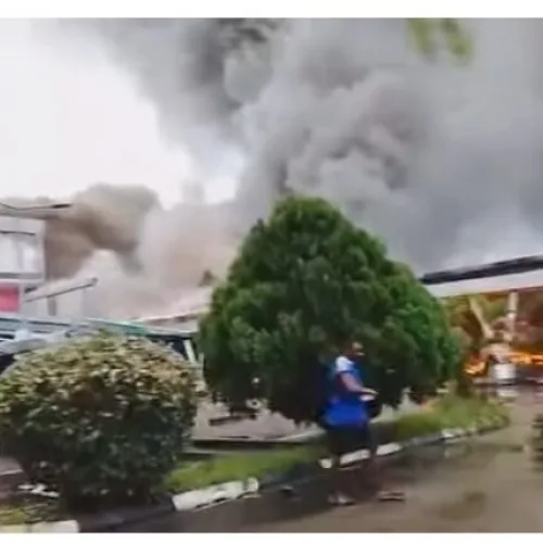 Fire razes Calabar SPAR mall