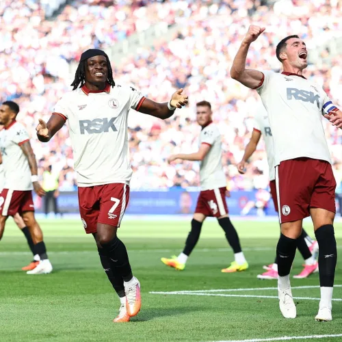 Okonkwo’s Charlton deliver blow to Hammers with London derby triumph