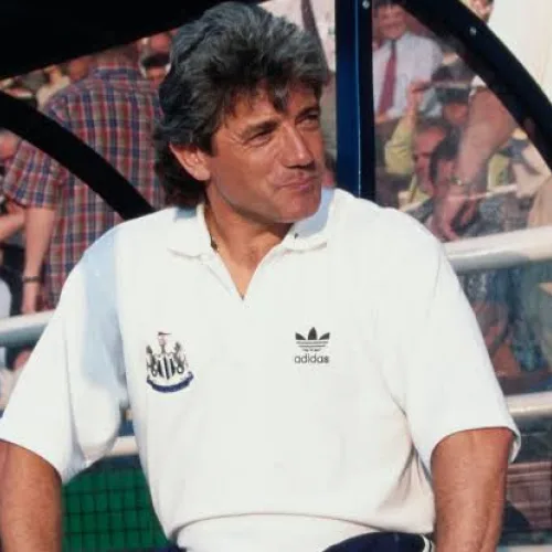 Newcastle and Liverpool unite in emotional tribute to Kevin Keegan