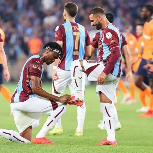 Salah scores brace as Trabzonspor beat Istanbul Basaksehir 2-1