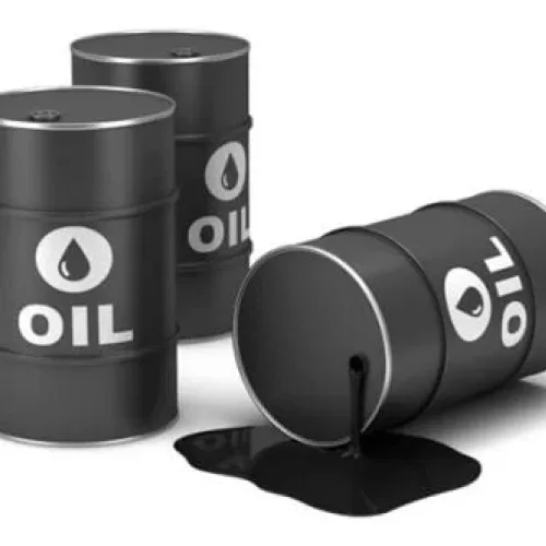 Oil falls as Trump pledges economic war on Iran