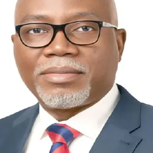 Aiyedatiwa distributes pregnancy kits to 1000 women in Ondo