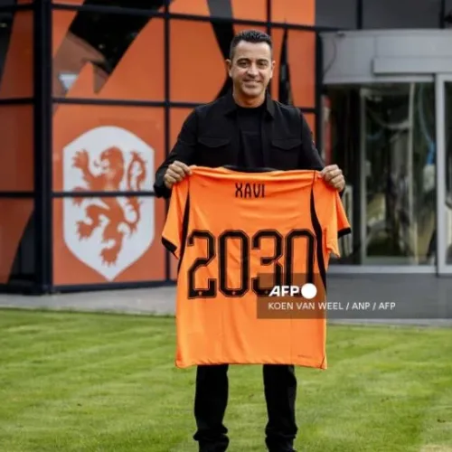 Here to win, Xavi promises to restore pride in Dutch football