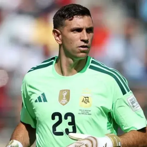 Chelsea agree £7.5m deal for Villa’s Martínez – Reports