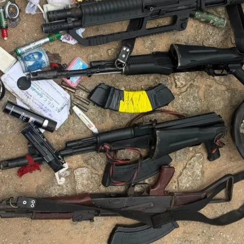 Police intercept two vehicles with illegal arms in Anambra, arrest nine