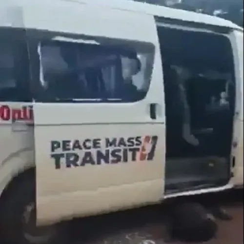 [VIDEO] Kogi abduction: Abandoned bus of Bayelsa NYSC members discovered by vigilantes