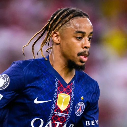 Liverpool agree £123m Barcola deal with PSG