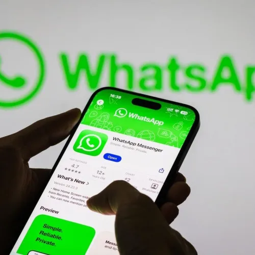 17-Year-Old Hacks Celebritiesâ€™ WhatsApp, Sells Content to Classmates -Delta Police