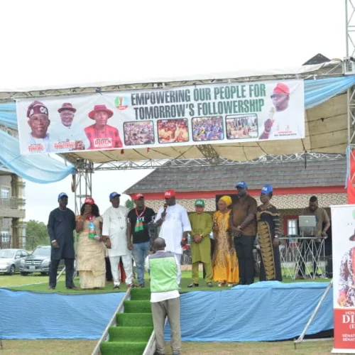 DESOPADEC Director Empowers 100 Delta South Party Members With â‚¦50,000 Each